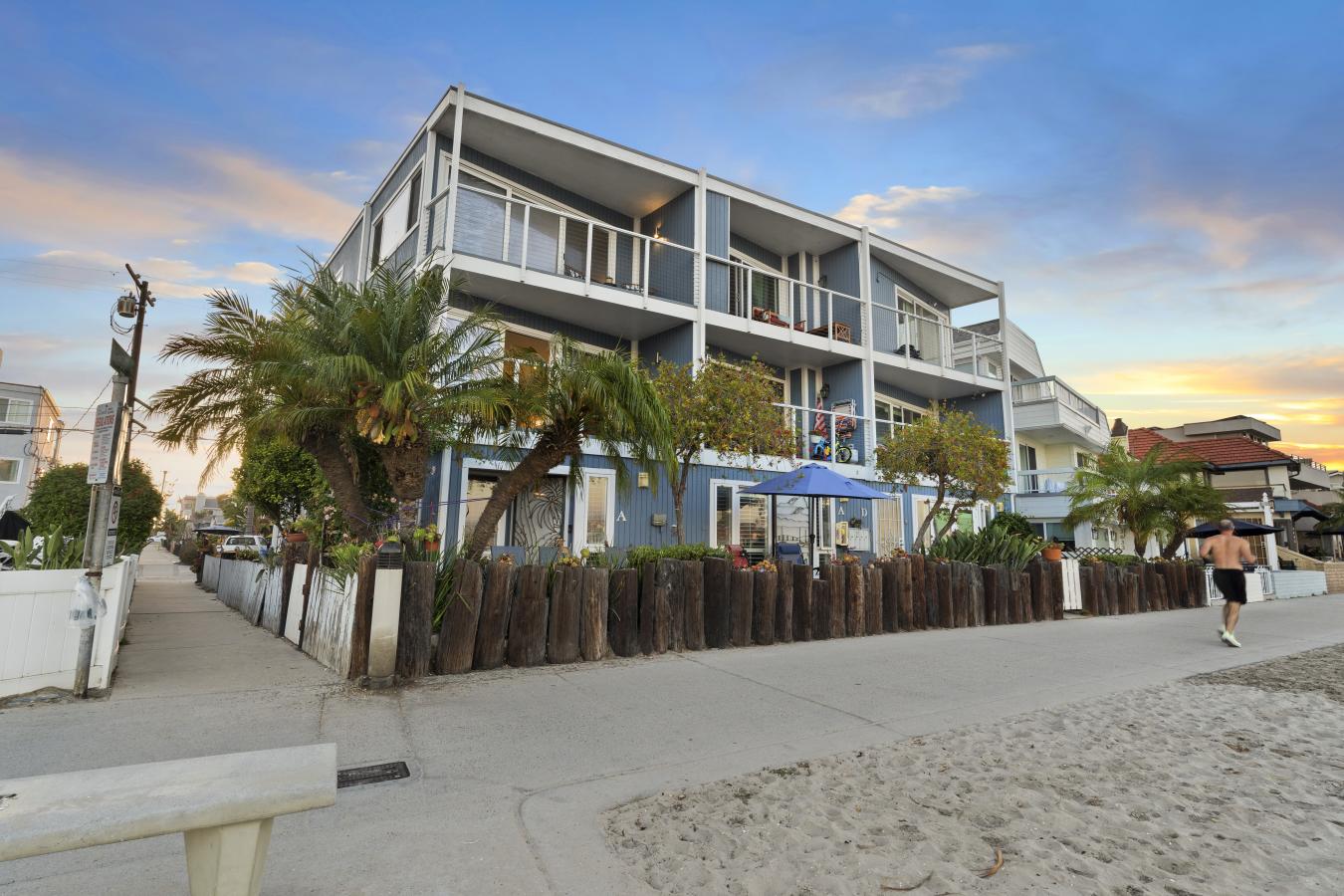 San Diego, San Diego, 92109, United States, 3 Bedrooms Bedrooms, ,2 BathroomsBathrooms,Residential,For Sale,2049821