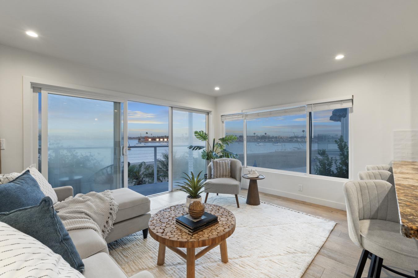 San Diego, San Diego, 92109, United States, 3 Bedrooms Bedrooms, ,2 BathroomsBathrooms,Residential,For Sale,2049821