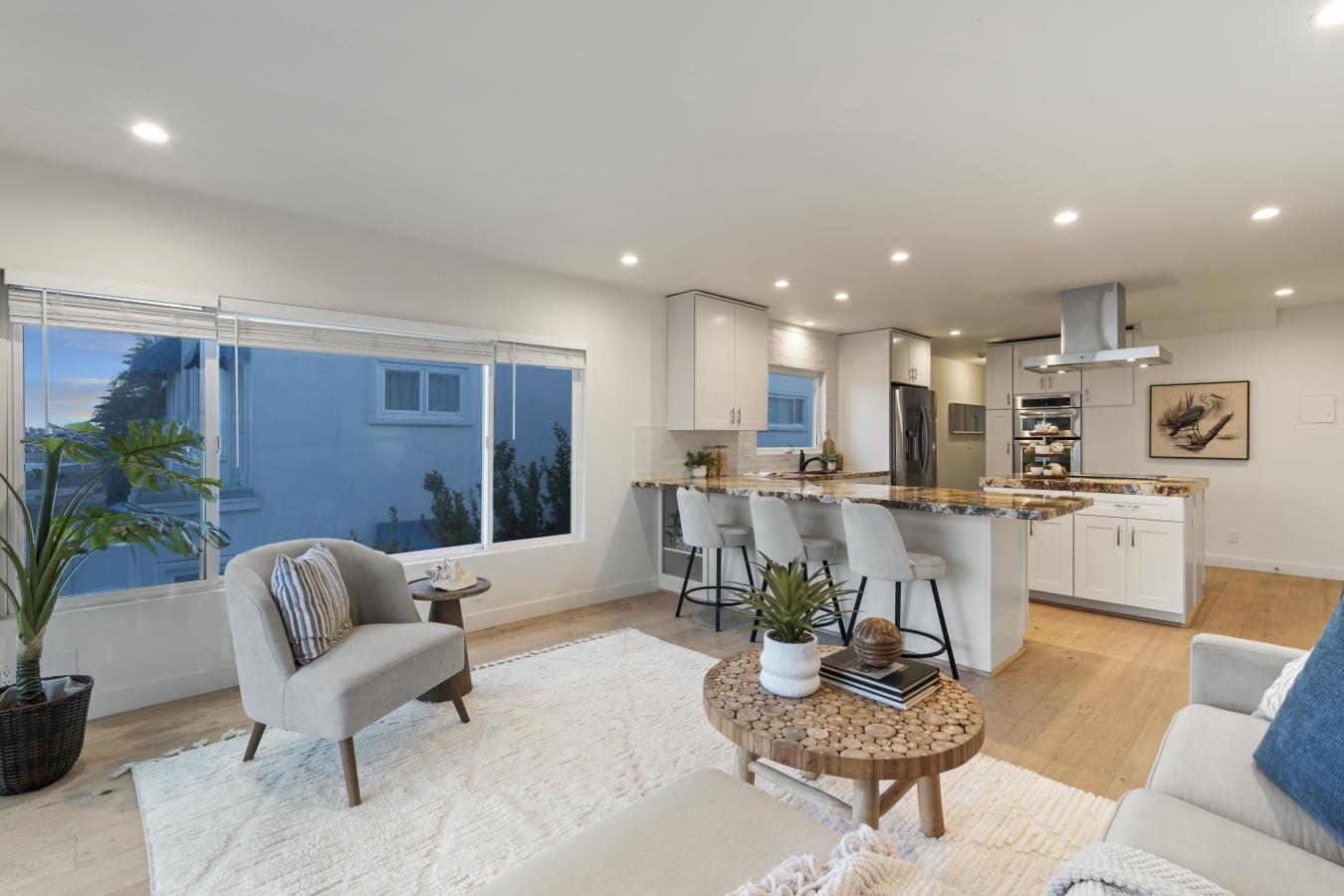 San Diego, San Diego, 92109, United States, 3 Bedrooms Bedrooms, ,2 BathroomsBathrooms,Residential,For Sale,2049821