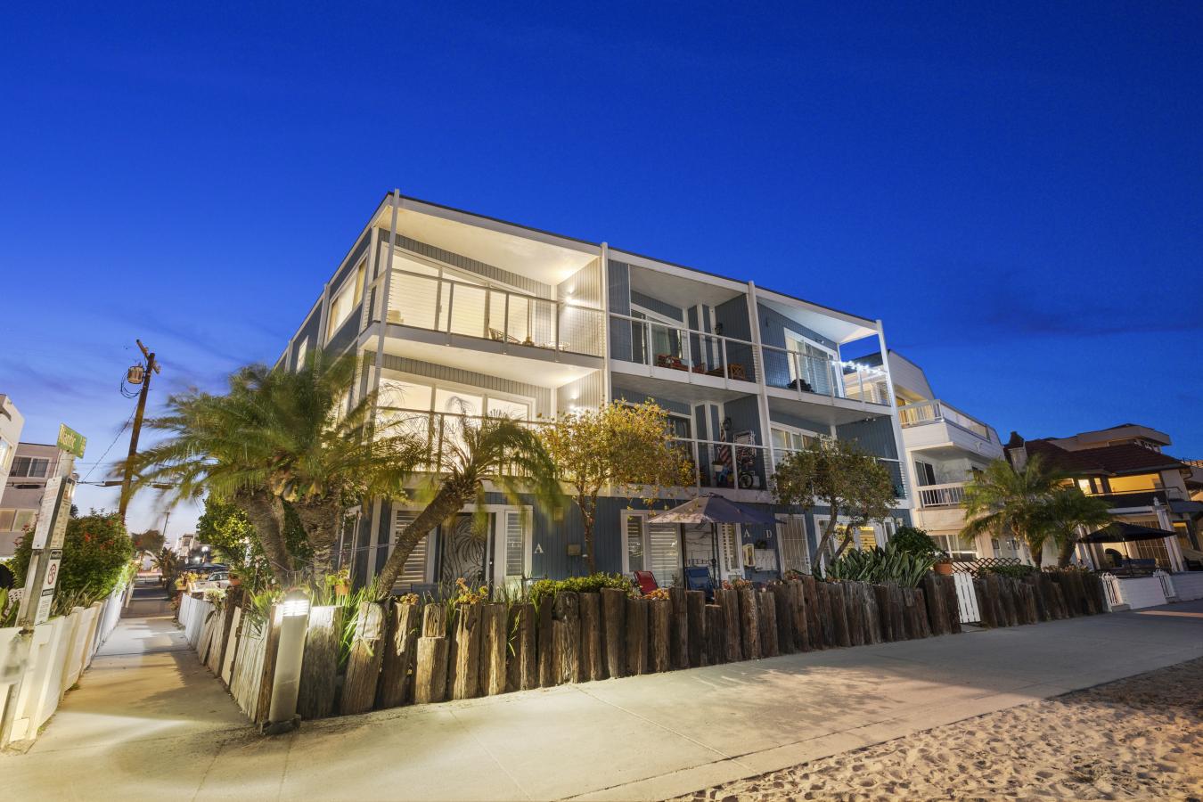 San Diego, San Diego, 92109, United States, 3 Bedrooms Bedrooms, ,2 BathroomsBathrooms,Residential,For Sale,2049821