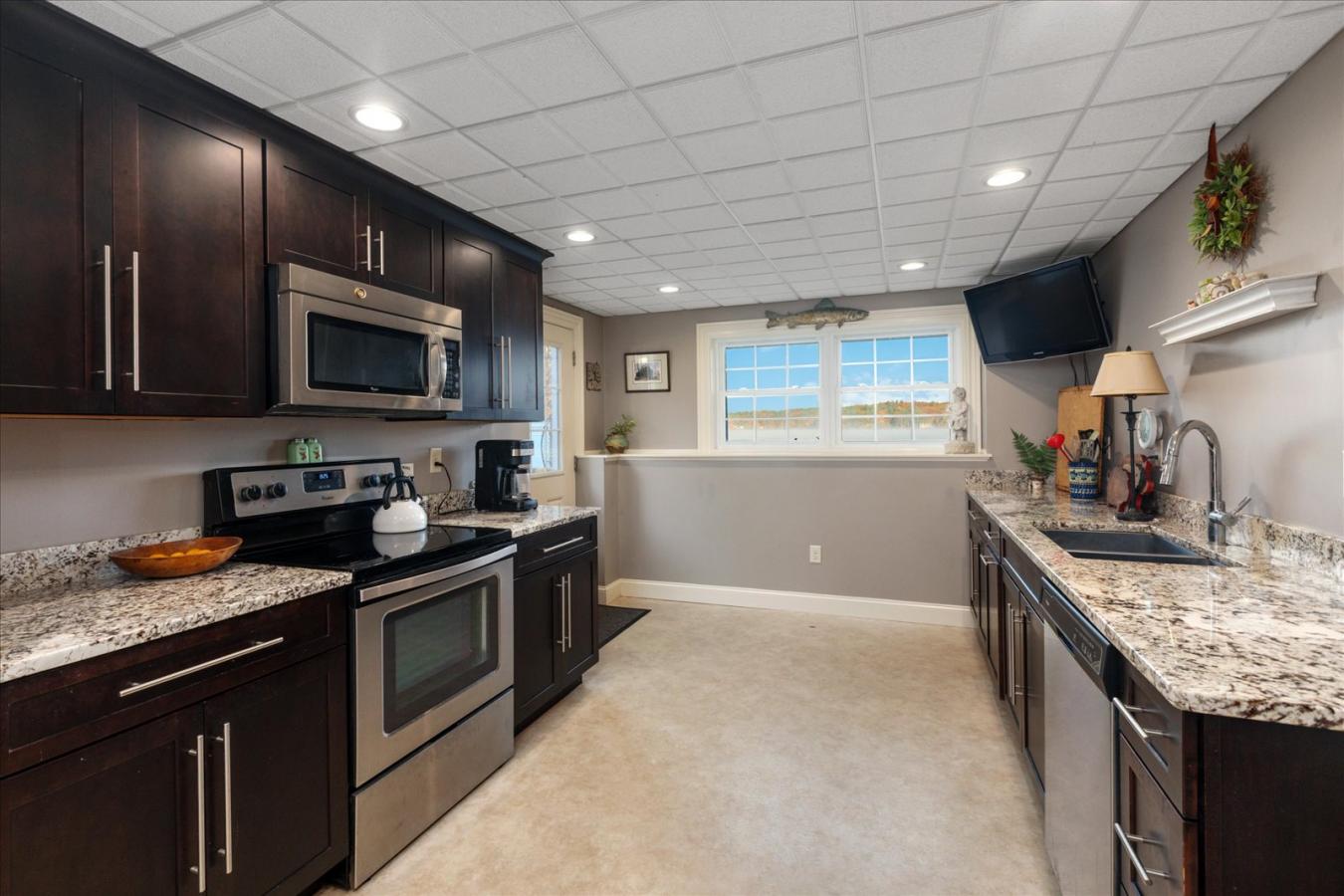 Rindge, New Hampshire, 03461, United States, 3 Bedrooms Bedrooms, ,2 BathroomsBathrooms,Residential,For Sale,2049820