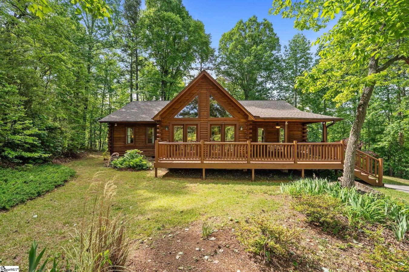 Tucked away in the peaceful mountains of Travelers Rest, this stunning – image 1