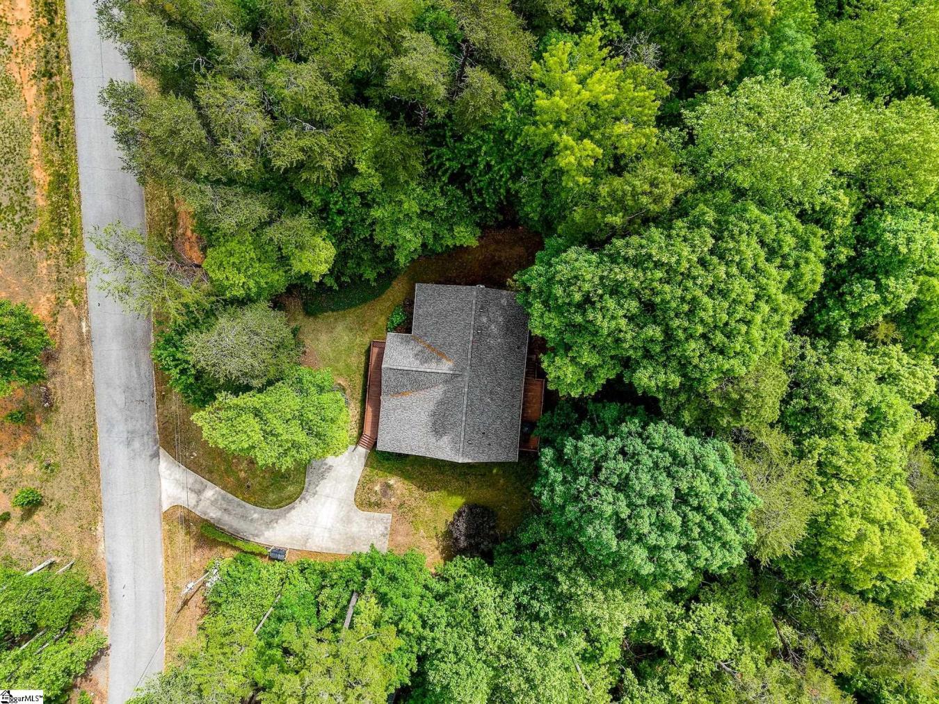 Tucked away in the peaceful mountains of Travelers Rest, this stunning – image 4