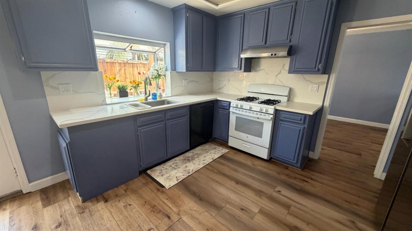 San Jose, Santa Clara, 95111, United States, 4 Bedrooms Bedrooms, ,3 BathroomsBathrooms,Residential,For Sale,2049816