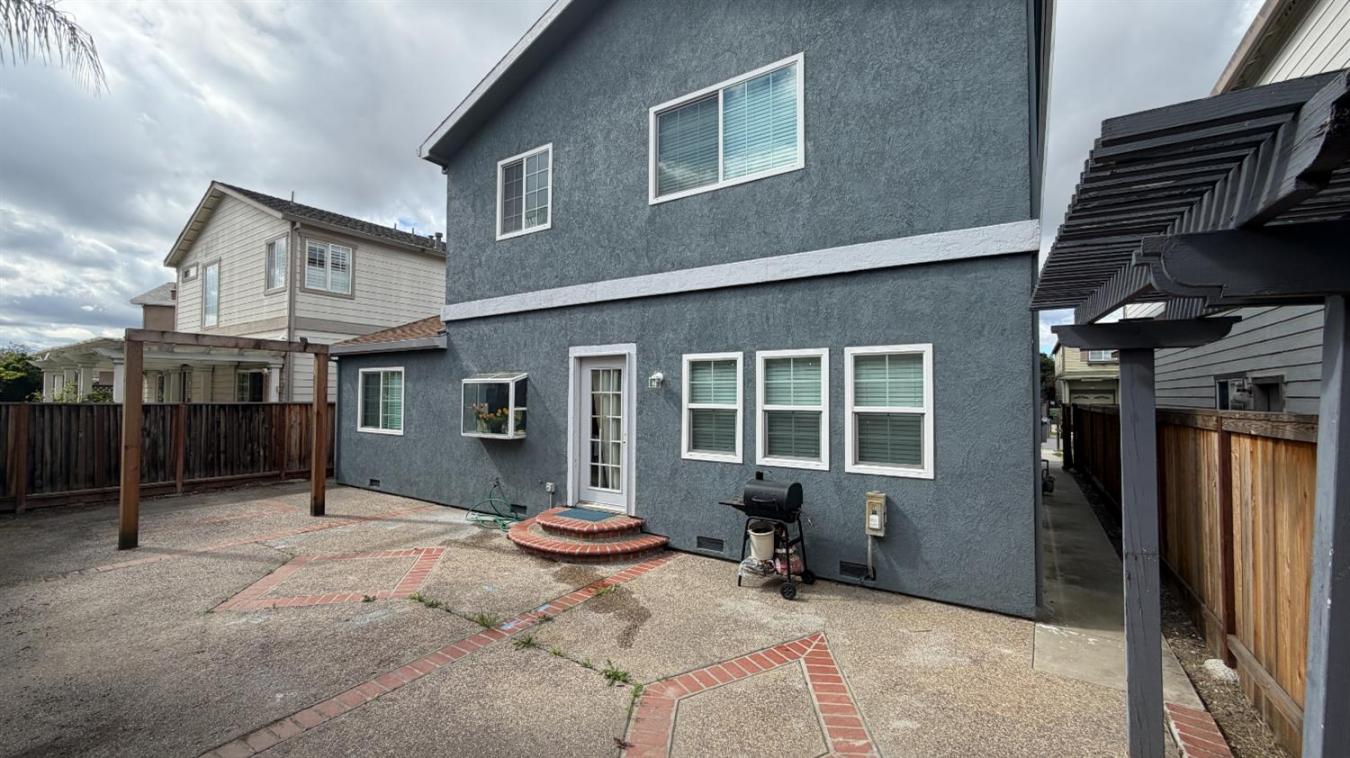 San Jose, Santa Clara, 95111, United States, 4 Bedrooms Bedrooms, ,3 BathroomsBathrooms,Residential,For Sale,2049816