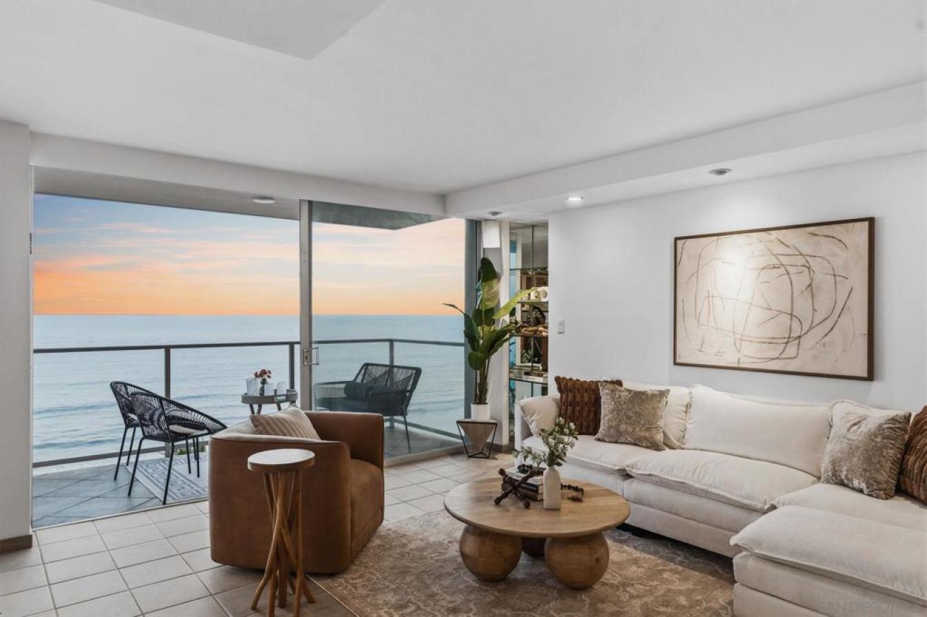 Coronado, San Diego, 92118, United States, 2 Bedrooms Bedrooms, ,2 BathroomsBathrooms,Residential,For Sale,2049814