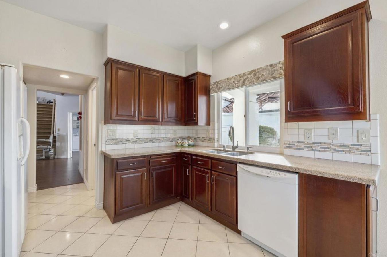 Oceanside, San Diego, 92056, United States, 3 Bedrooms Bedrooms, ,3 BathroomsBathrooms,Residential,For Sale,2049812