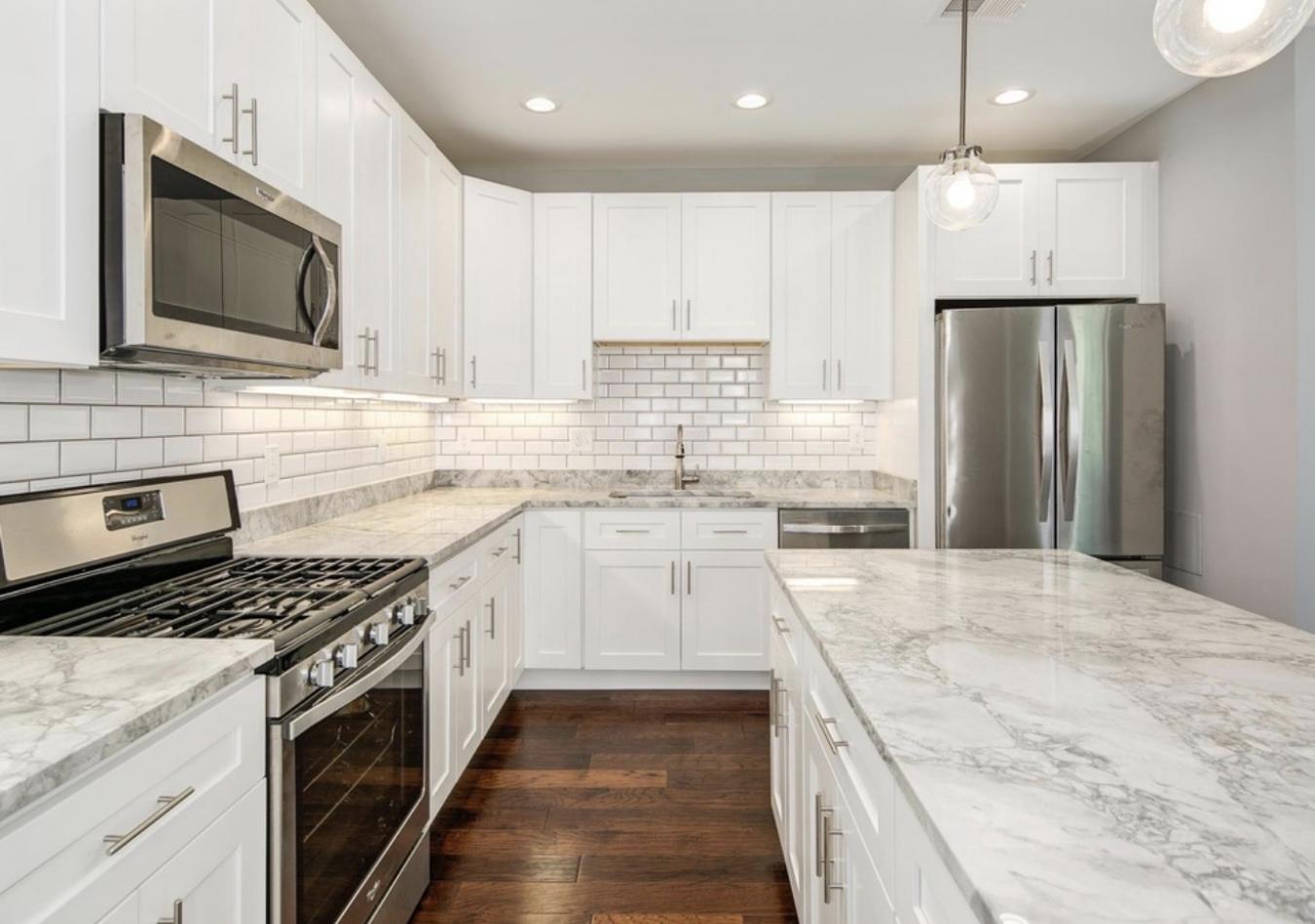 Arlington, Virginia, 22207, United States, 2 Bedrooms Bedrooms, ,3 BathroomsBathrooms,Residential,For Sale,2049808
