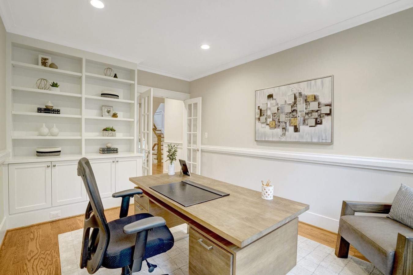Arlington, Virginia, 22207, United States, 5 Bedrooms Bedrooms, ,4 BathroomsBathrooms,Residential,For Sale,2049807