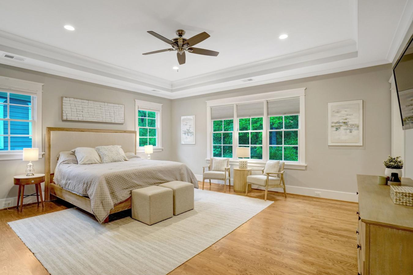 Arlington, Virginia, 22207, United States, 5 Bedrooms Bedrooms, ,4 BathroomsBathrooms,Residential,For Sale,2049807