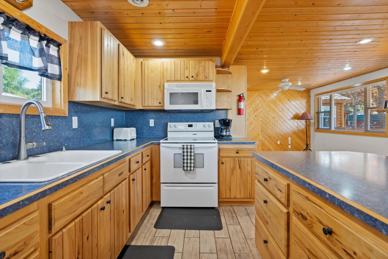 Polson, Lake, 59860, United States, 3 Bedrooms Bedrooms, ,2 BathroomsBathrooms,Residential,For Sale,2049804