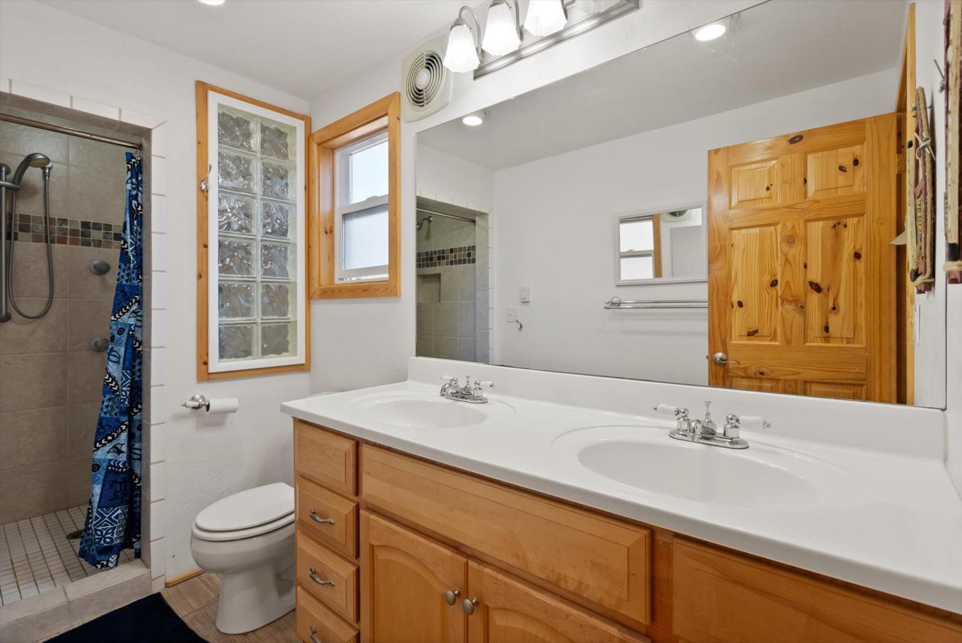 Polson, Lake, 59860, United States, 3 Bedrooms Bedrooms, ,2 BathroomsBathrooms,Residential,For Sale,2049804
