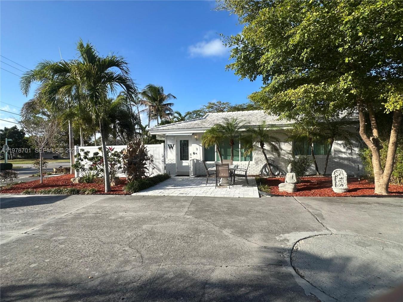Lauderdale By The Sea, Broward County, 33308, United States, ,Residential,For Sale,2049802