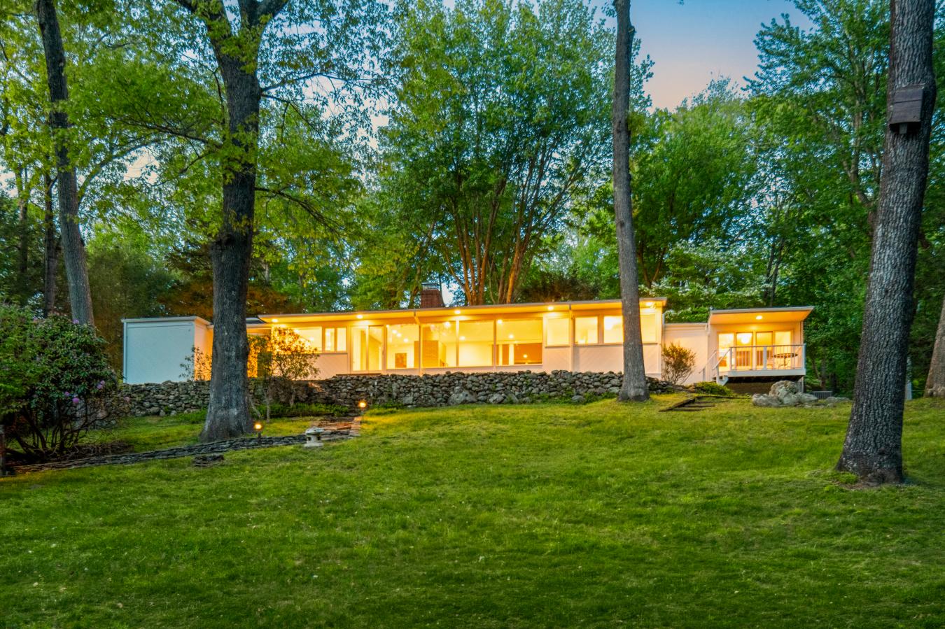 Weston, Connecticut, 06883, United States, 3 Bedrooms Bedrooms, ,2 BathroomsBathrooms,Residential,For Sale,2049801