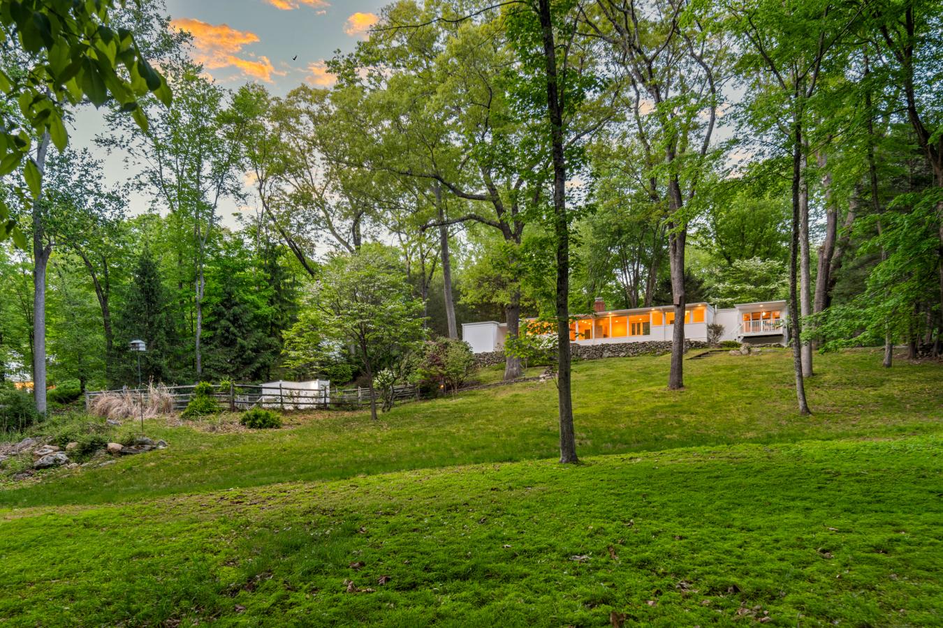 Weston, Connecticut, 06883, United States, 3 Bedrooms Bedrooms, ,2 BathroomsBathrooms,Residential,For Sale,2049801