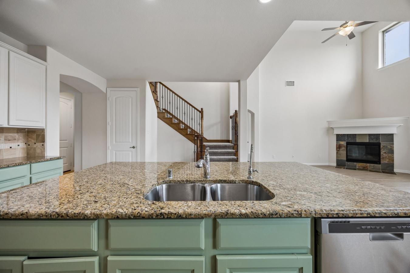 McKinney, Collin, 75071, United States, 4 Bedrooms Bedrooms, ,3 BathroomsBathrooms,Residential,For Sale,2049797