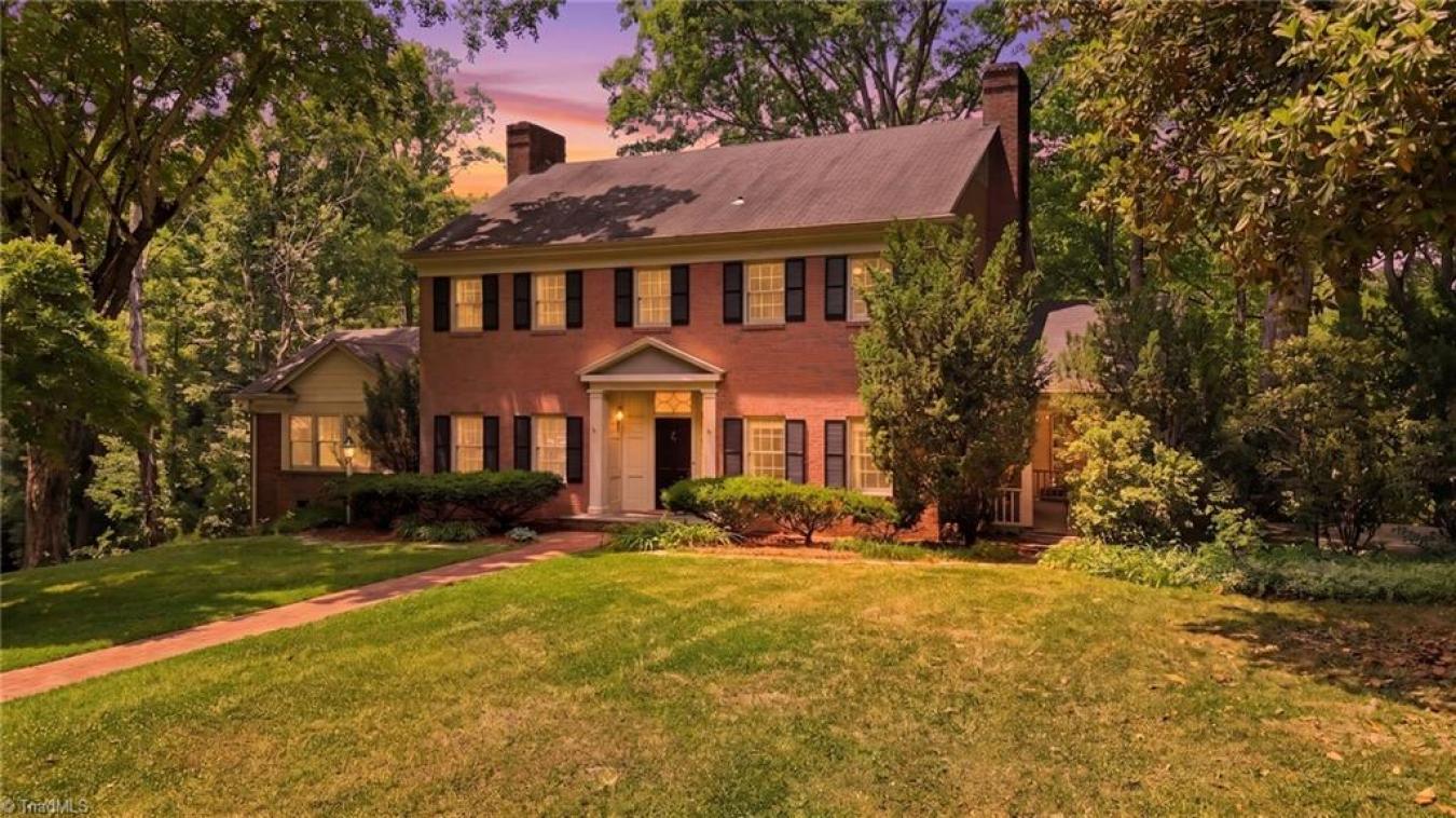 Statesville, Iredell, 28677, United States, 5 Bedrooms Bedrooms, ,4 BathroomsBathrooms,Residential,For Sale,2049795