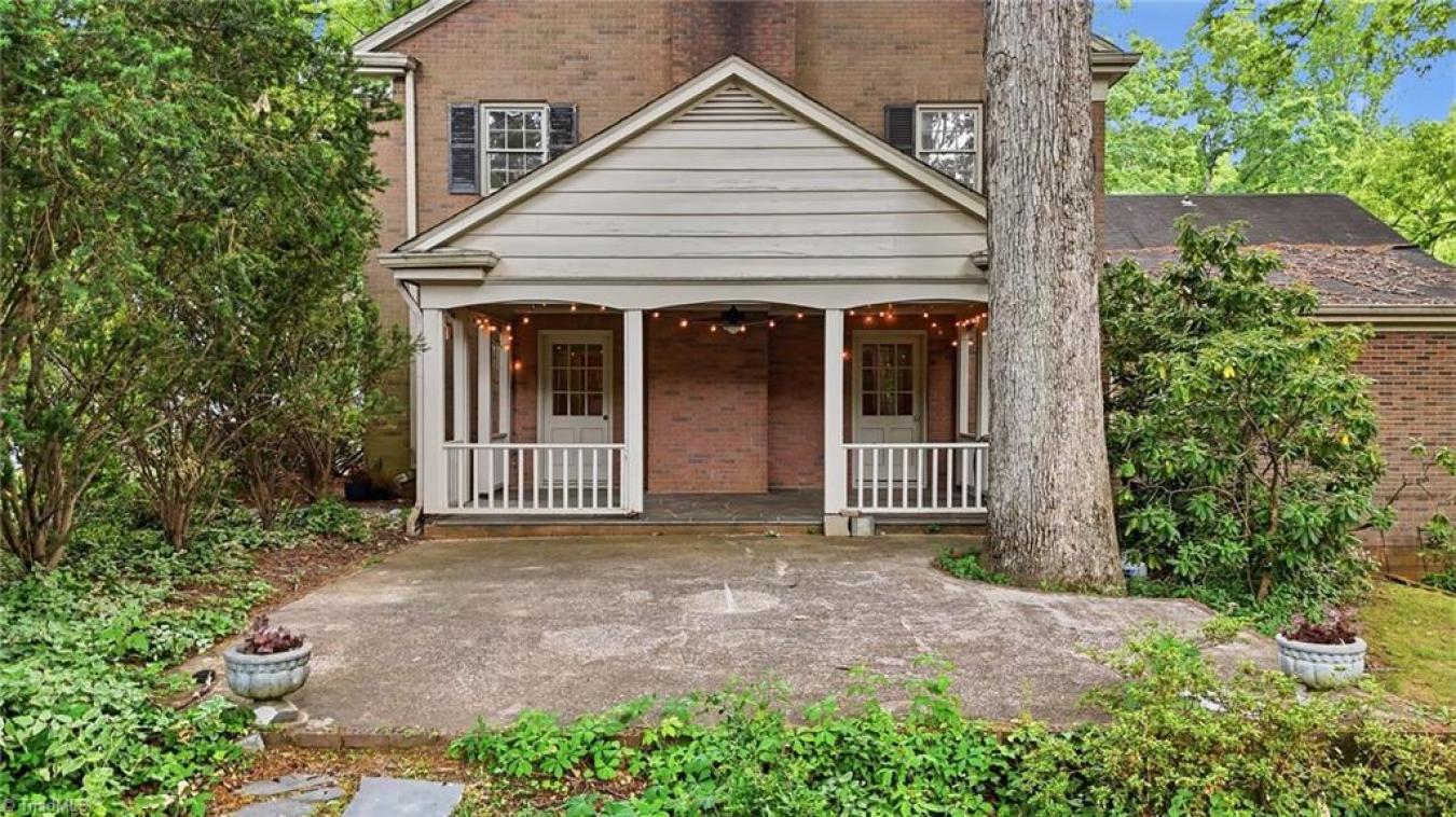 Statesville, Iredell, 28677, United States, 5 Bedrooms Bedrooms, ,4 BathroomsBathrooms,Residential,For Sale,2049795