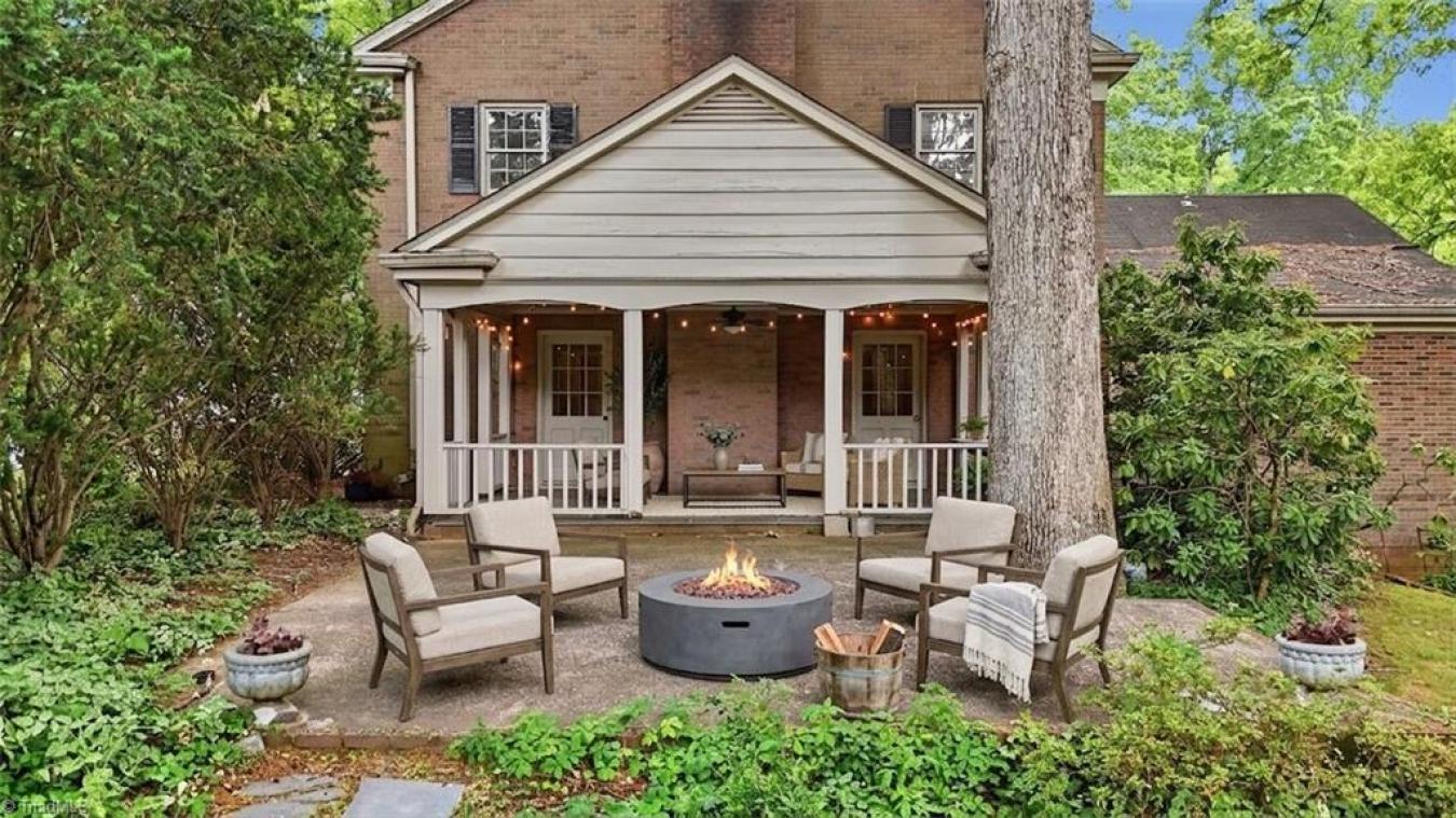 Statesville, Iredell, 28677, United States, 5 Bedrooms Bedrooms, ,4 BathroomsBathrooms,Residential,For Sale,2049795