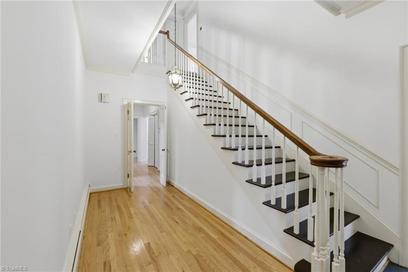 Statesville, Iredell, 28677, United States, 5 Bedrooms Bedrooms, ,4 BathroomsBathrooms,Residential,For Sale,2049795