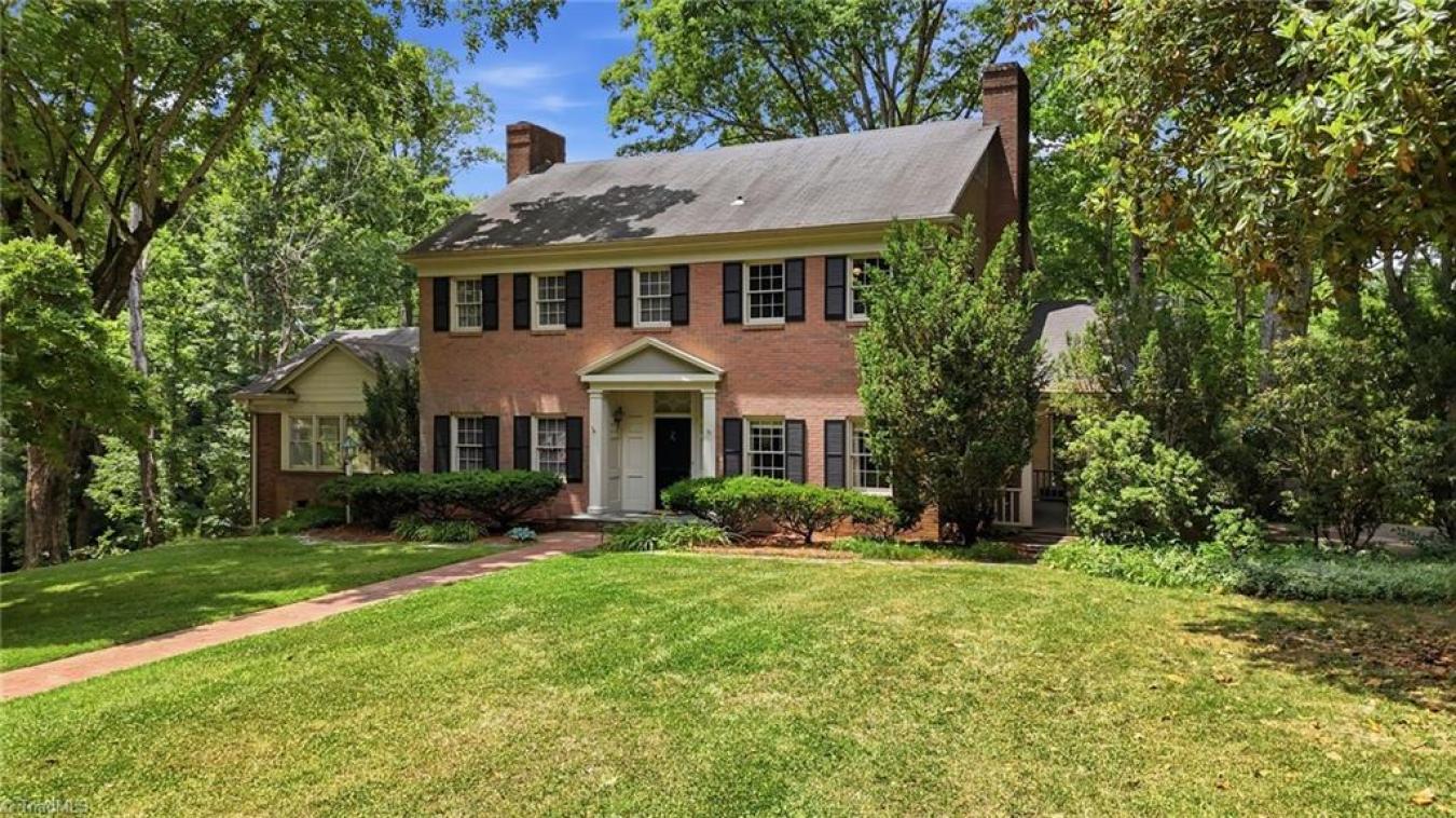 Statesville, Iredell, 28677, United States, 5 Bedrooms Bedrooms, ,4 BathroomsBathrooms,Residential,For Sale,2049795