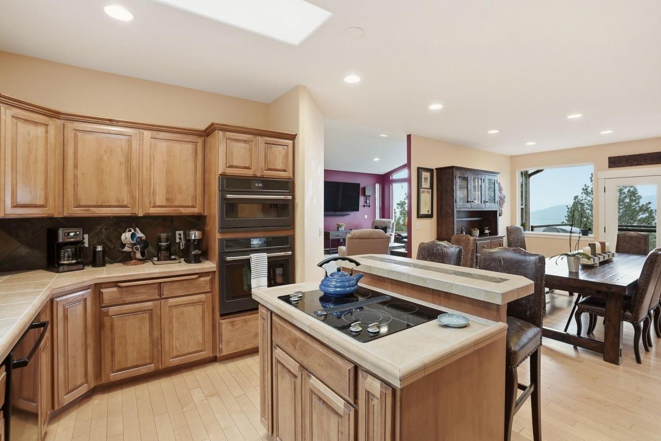 Greenacres, Spokane, 99016, United States, 5 Bedrooms Bedrooms, ,2 BathroomsBathrooms,Residential,For Sale,2049793