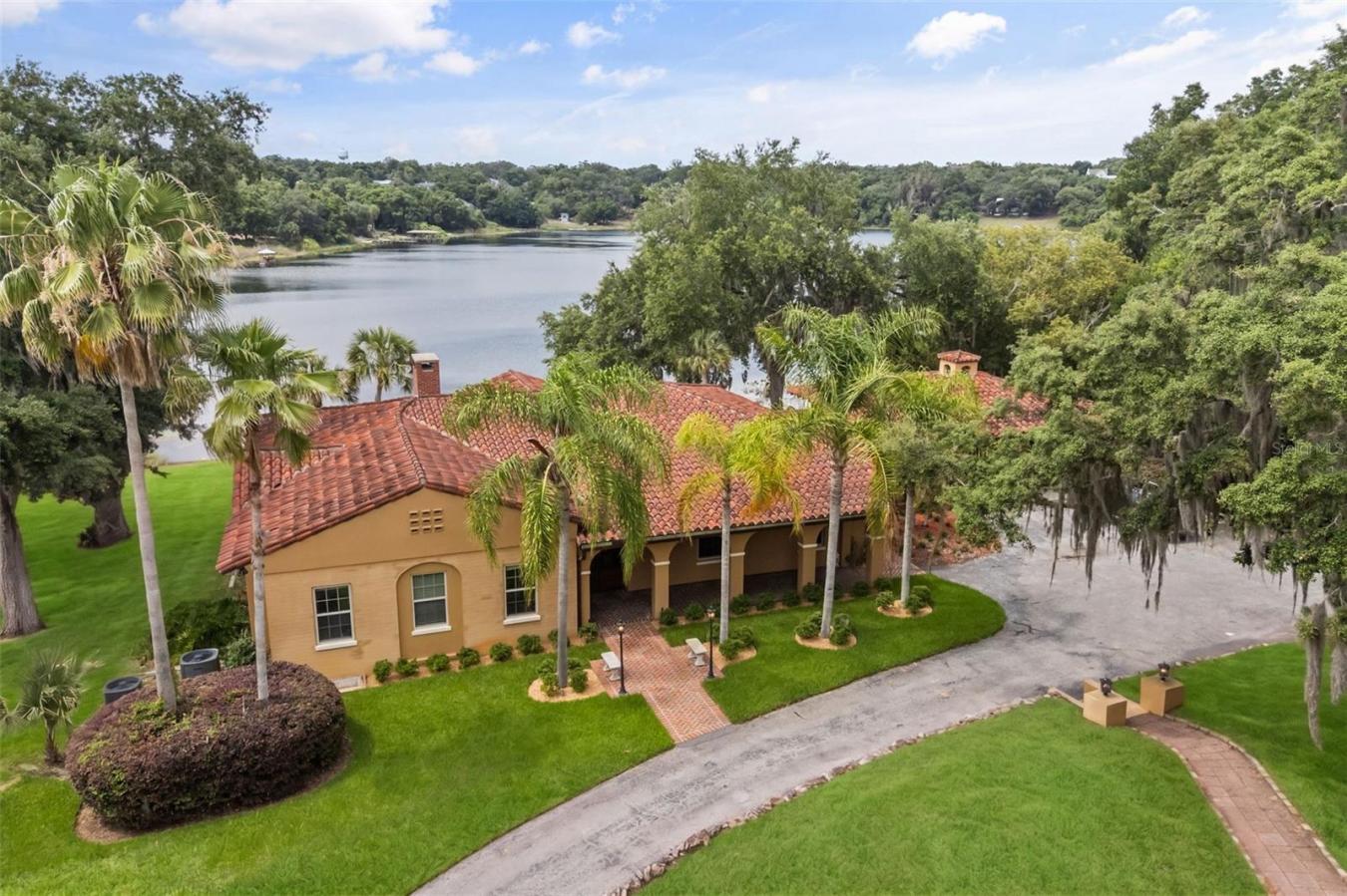 Eustis, Lake, 32726, United States, 4 Bedrooms Bedrooms, ,4 BathroomsBathrooms,Residential,For Sale,2049791