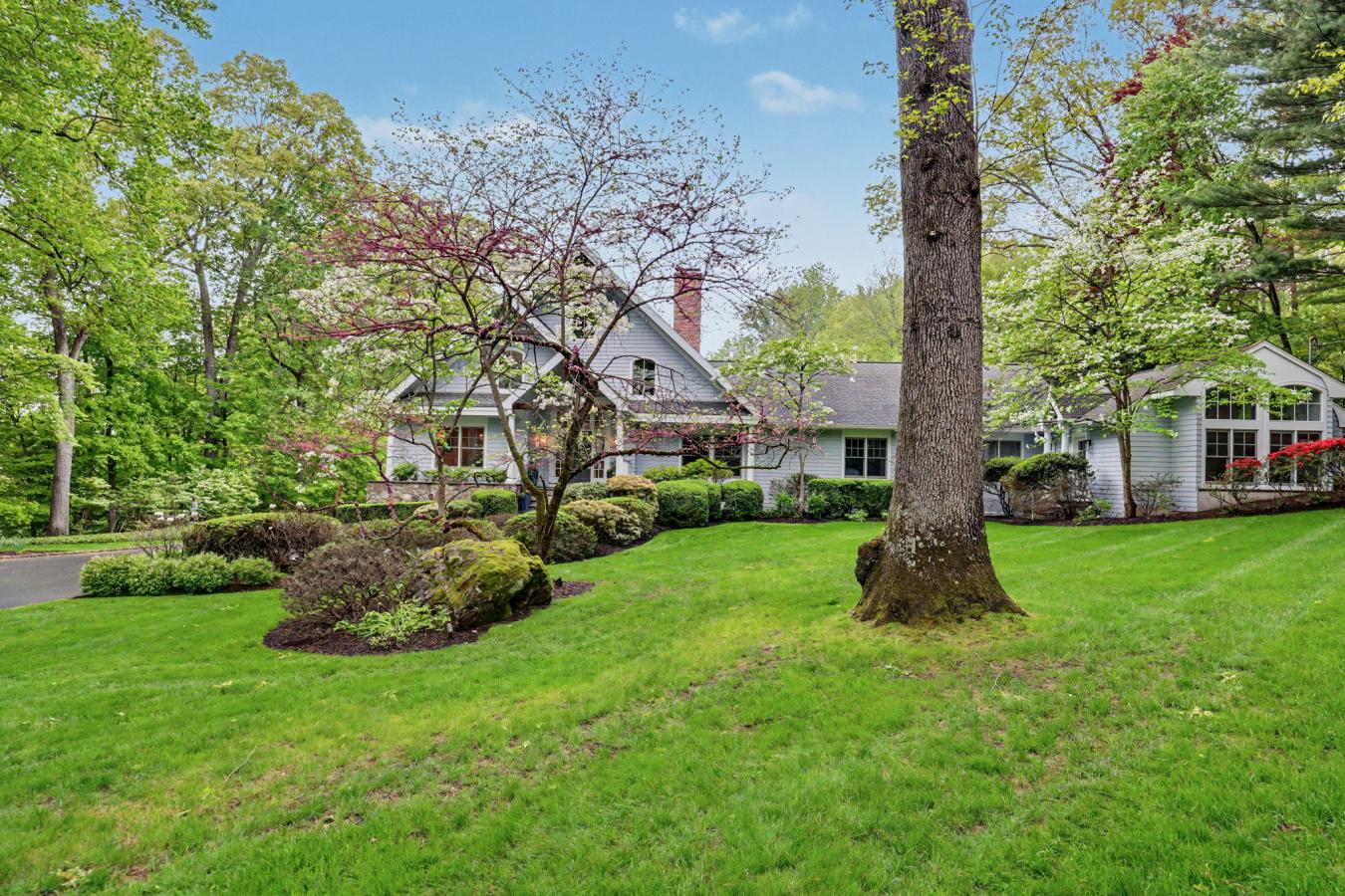 Westport, Connecticut, 06880, United States, 6 Bedrooms Bedrooms, ,6 BathroomsBathrooms,Residential,For Sale,2049789