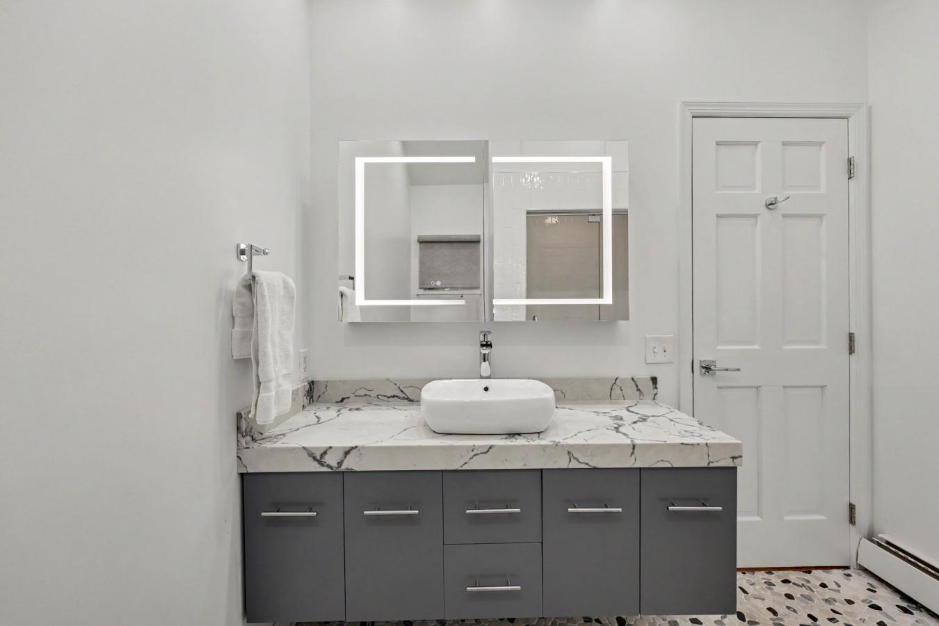 Westport, Connecticut, 06880, United States, 6 Bedrooms Bedrooms, ,6 BathroomsBathrooms,Residential,For Sale,2049789