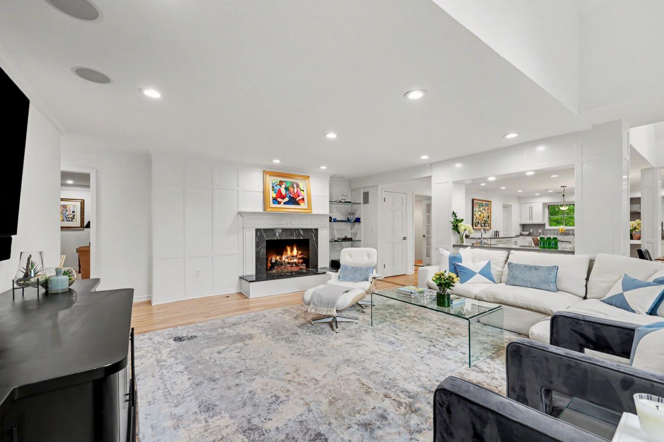Westport, Connecticut, 06880, United States, 6 Bedrooms Bedrooms, ,6 BathroomsBathrooms,Residential,For Sale,2049789