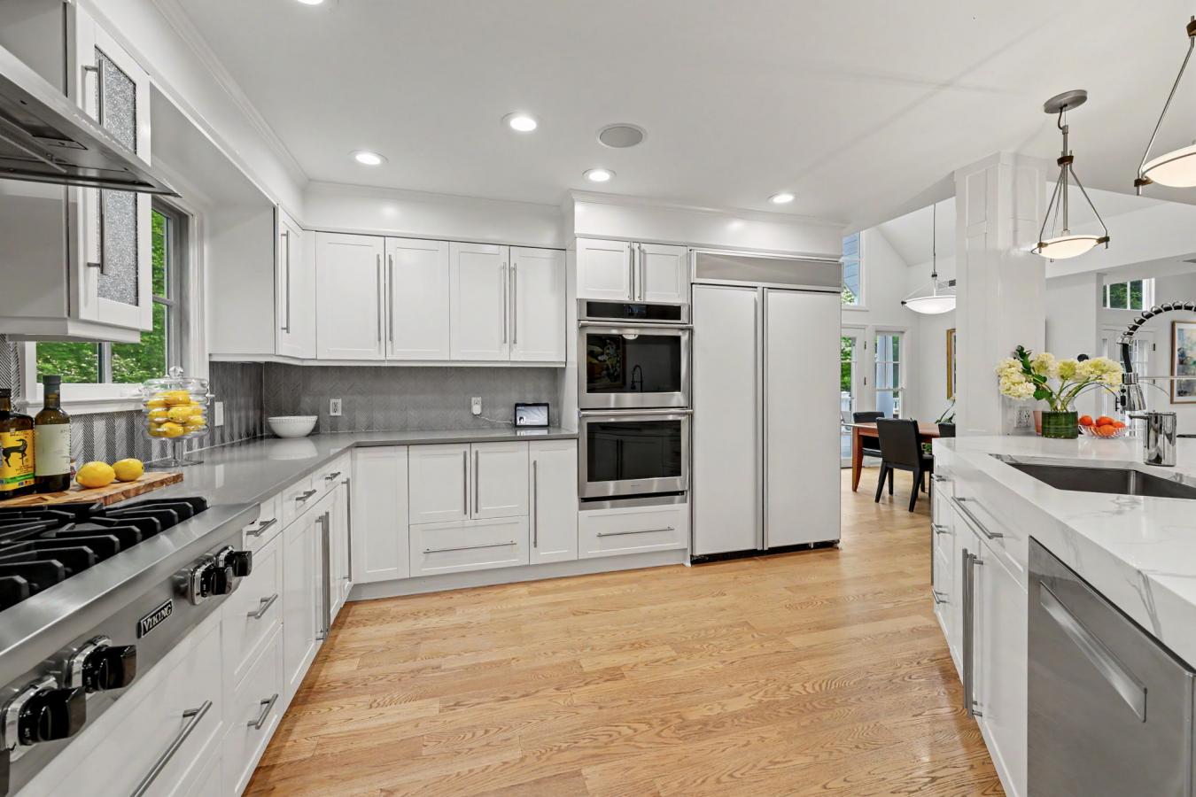 Westport, Connecticut, 06880, United States, 6 Bedrooms Bedrooms, ,6 BathroomsBathrooms,Residential,For Sale,2049789