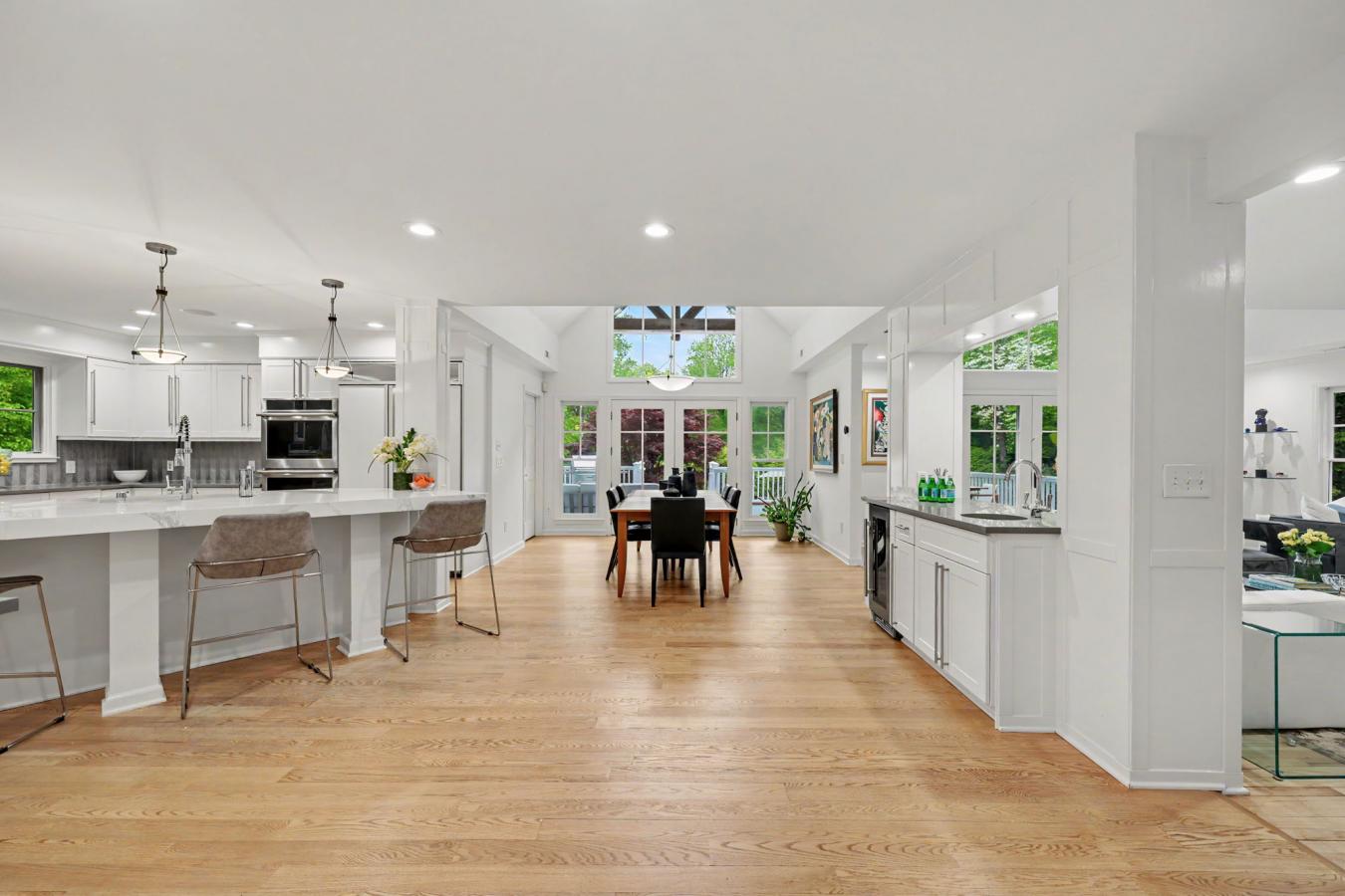 Westport, Connecticut, 06880, United States, 6 Bedrooms Bedrooms, ,6 BathroomsBathrooms,Residential,For Sale,2049789