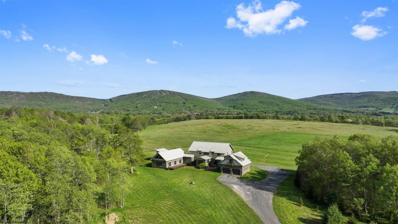 Davis, Tucker, 26260, United States, 7 Bedrooms Bedrooms, ,5 BathroomsBathrooms,Residential,For Sale,2049784