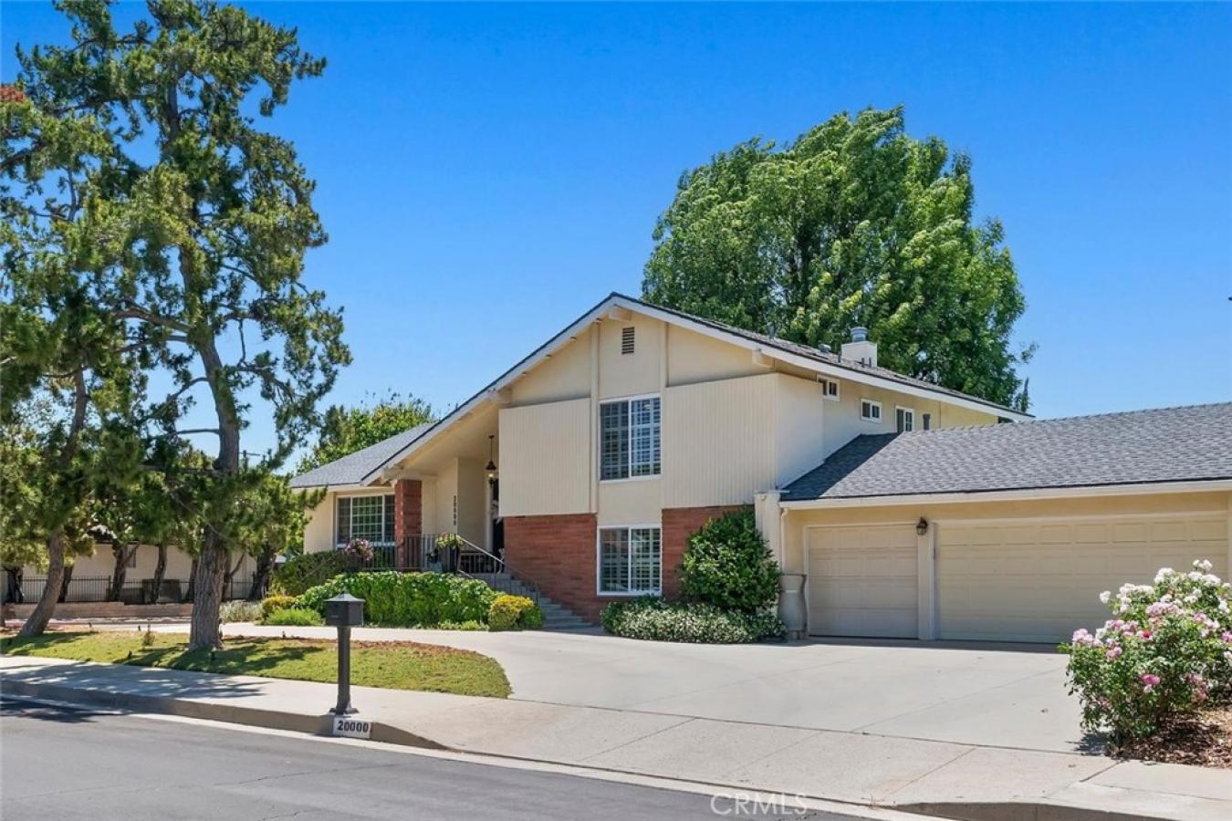 Chatsworth, Los Angeles, 91311, United States, 4 Bedrooms Bedrooms, ,3 BathroomsBathrooms,Residential,For Sale,2049780