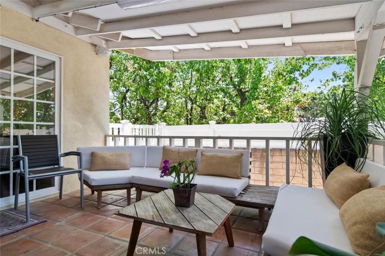 Chatsworth, Los Angeles, 91311, United States, 4 Bedrooms Bedrooms, ,3 BathroomsBathrooms,Residential,For Sale,2049780