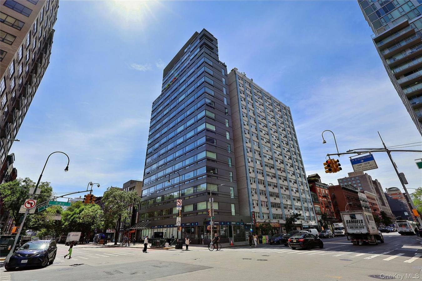 New York, New York (Manhattan), 10003, United States, 2 Bedrooms Bedrooms, ,2 BathroomsBathrooms,Residential,For Sale,2049779