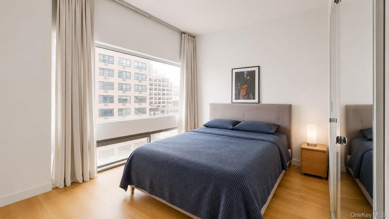 New York, New York (Manhattan), 10003, United States, 2 Bedrooms Bedrooms, ,2 BathroomsBathrooms,Residential,For Sale,2049779