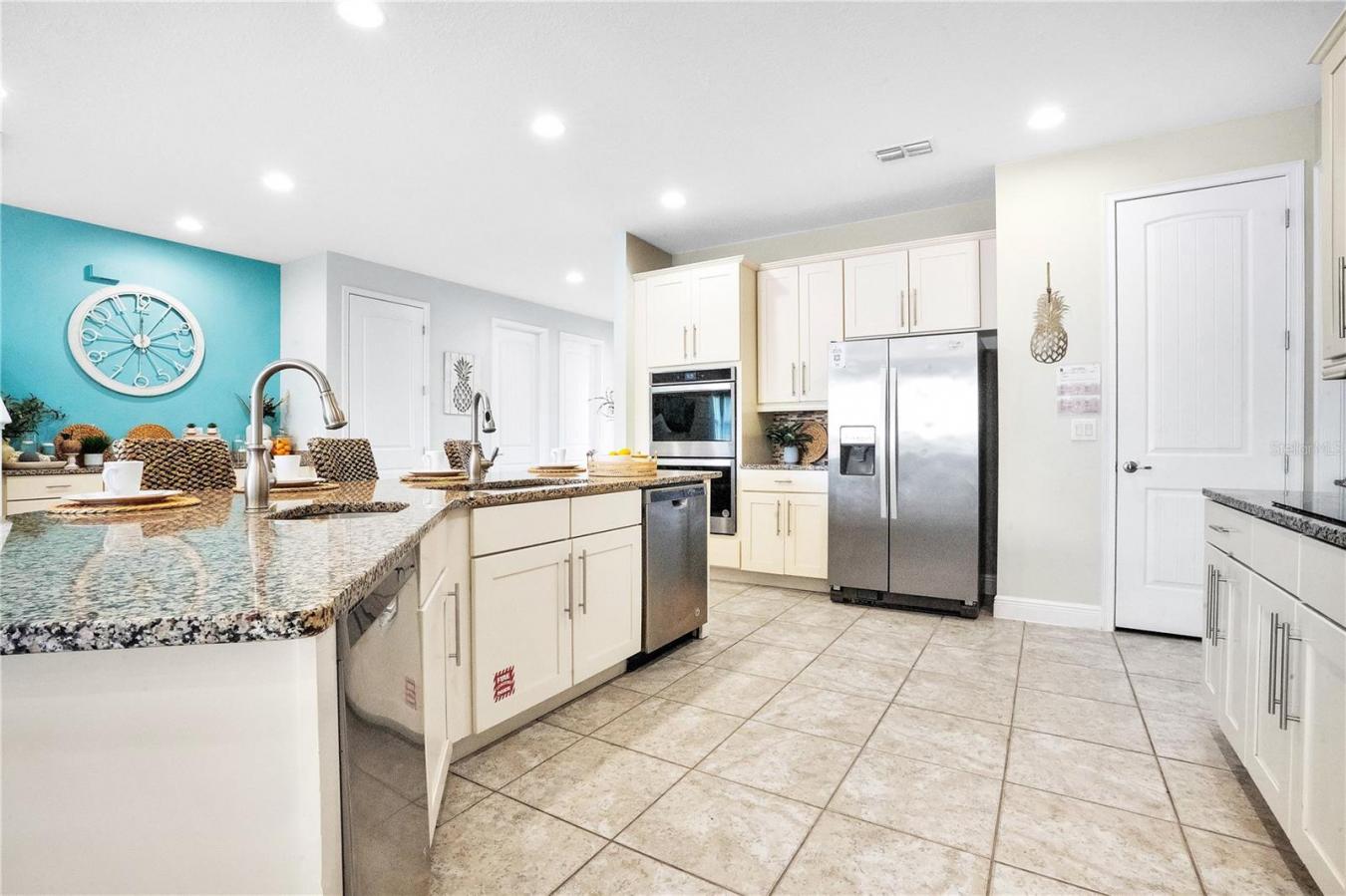 Kissimmee, Osceola, 34747, United States, 11 Bedrooms Bedrooms, ,11 BathroomsBathrooms,Residential,For Sale,2049776