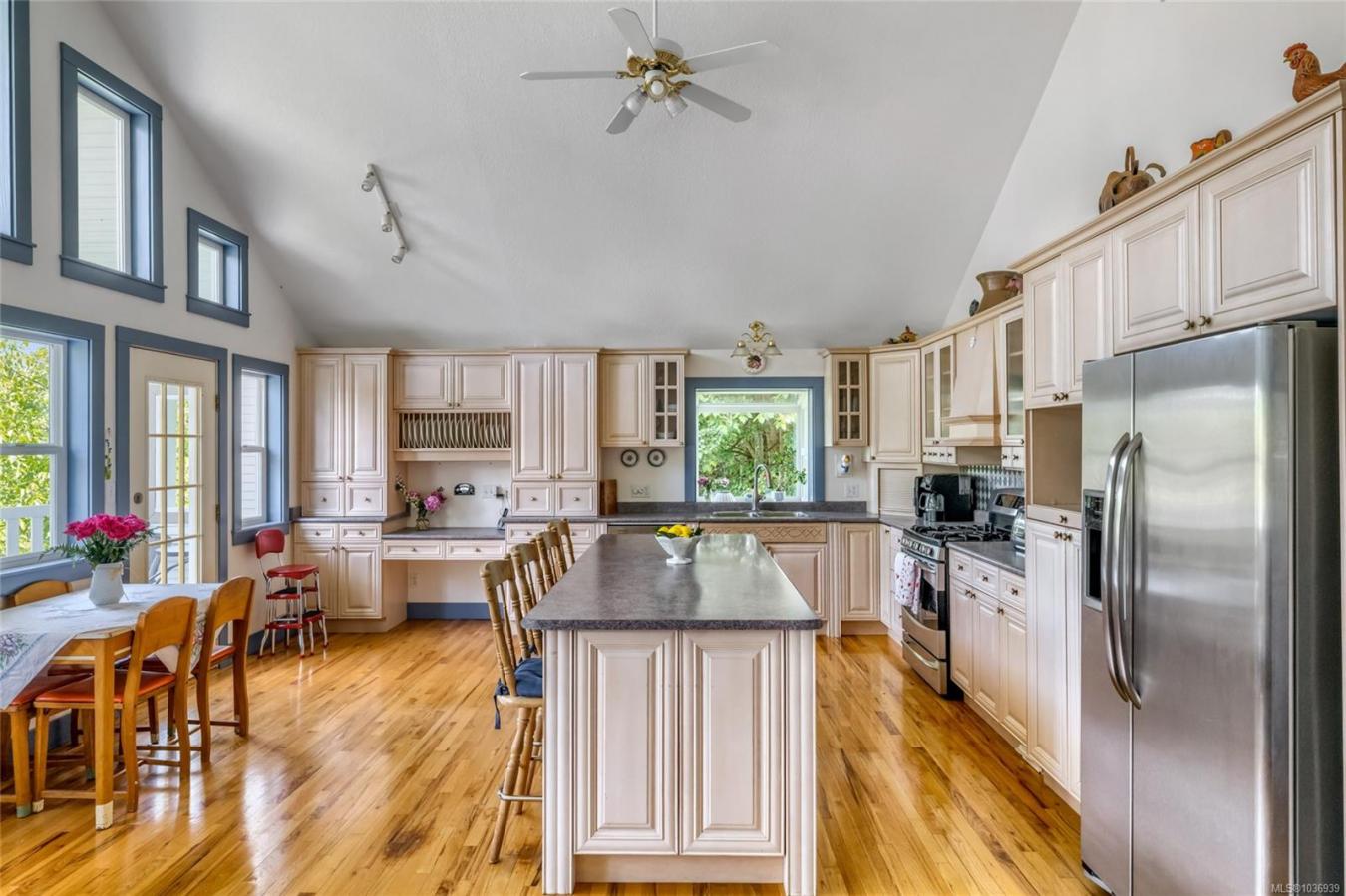 Duncan, Duncan, City of, V9L 2M4, Canada, 5 Bedrooms Bedrooms, ,4 BathroomsBathrooms,Residential,For Sale,2049771