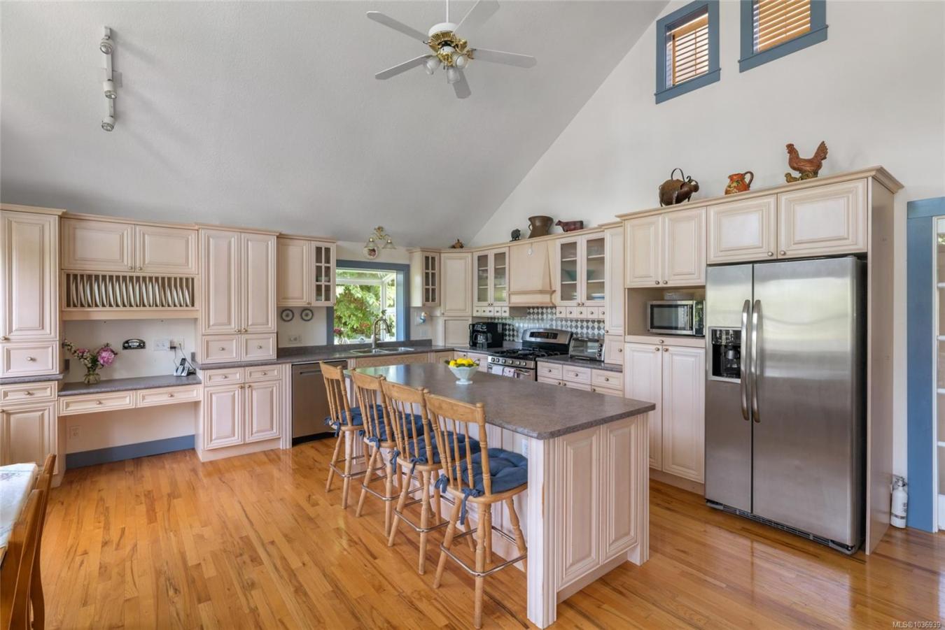 Duncan, Duncan, City of, V9L 2M4, Canada, 5 Bedrooms Bedrooms, ,4 BathroomsBathrooms,Residential,For Sale,2049771
