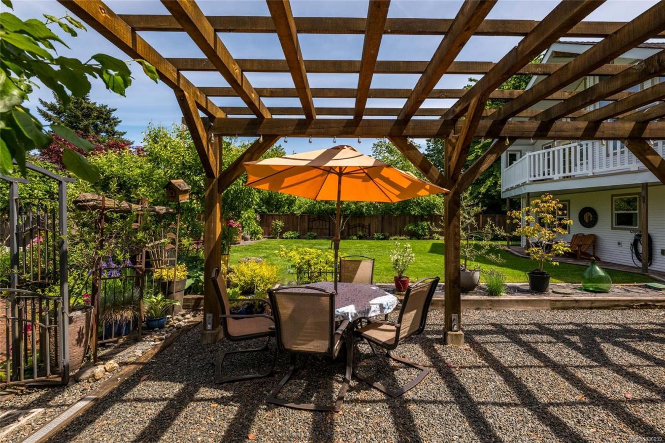 Duncan, Duncan, City of, V9L 2M4, Canada, 5 Bedrooms Bedrooms, ,4 BathroomsBathrooms,Residential,For Sale,2049771