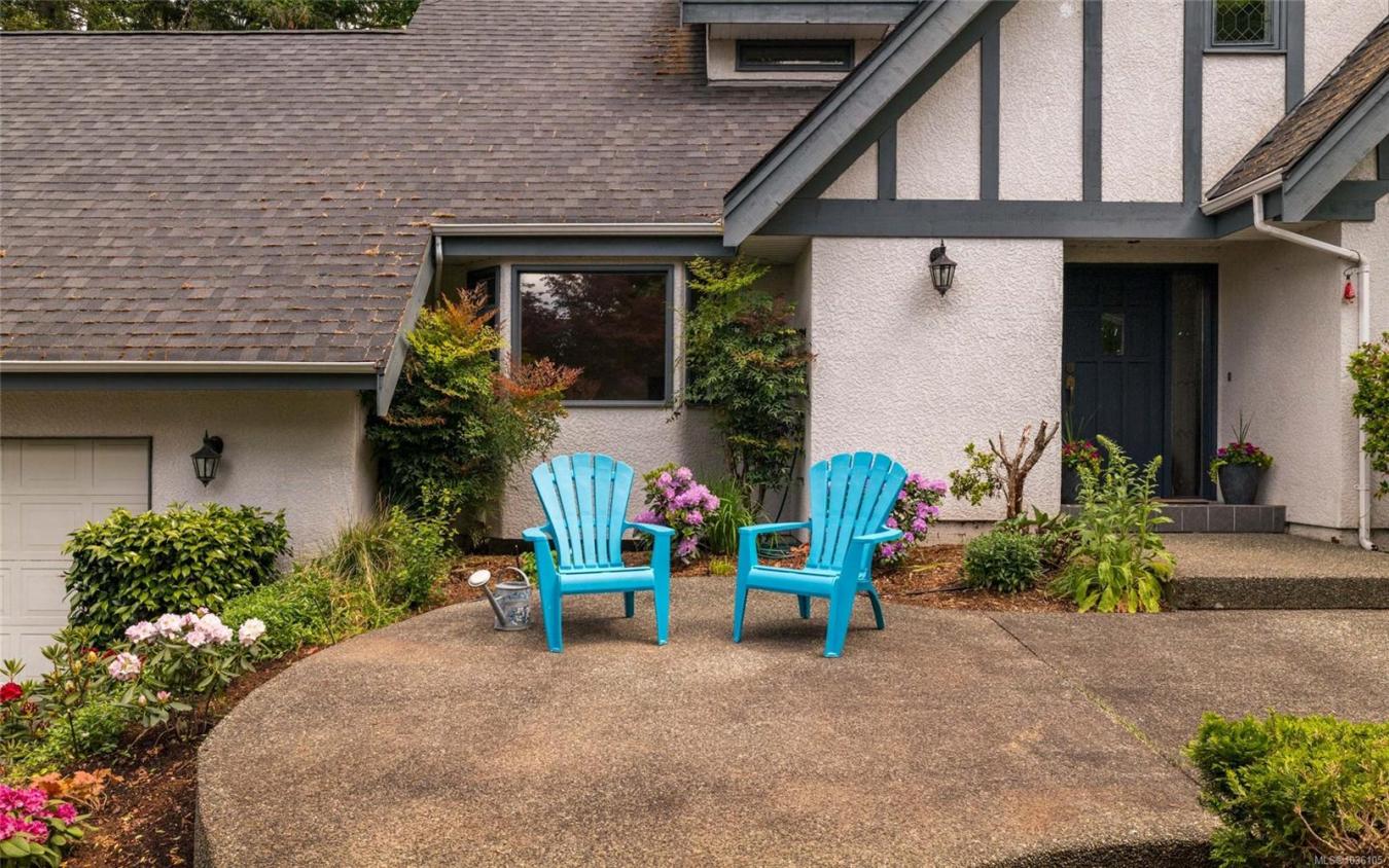 Duncan, North Cowichan, Municipality of, V9L 5R3, Canada, 5 Bedrooms Bedrooms, ,4 BathroomsBathrooms,Residential,For Sale,2049770