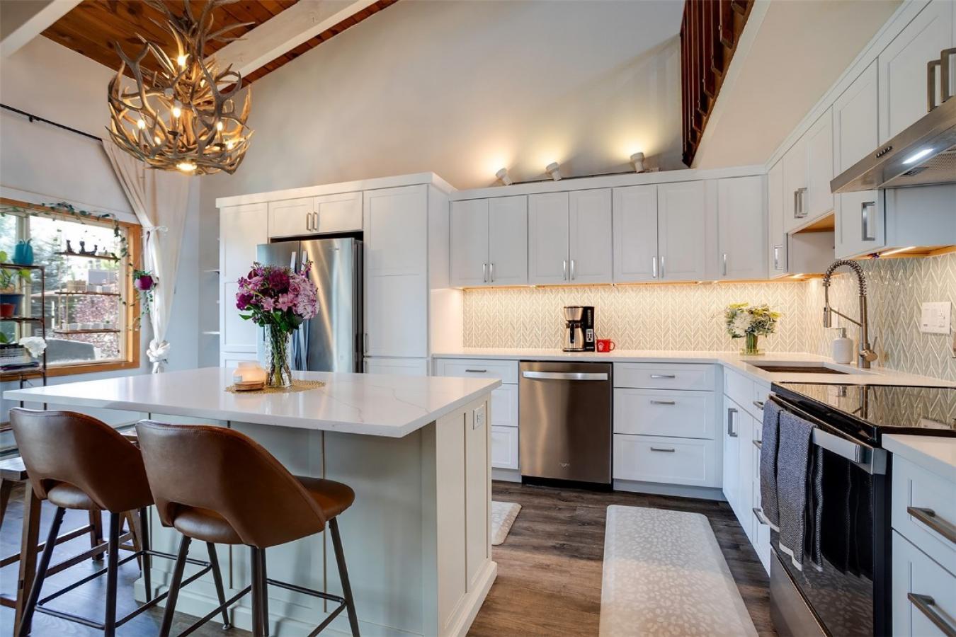 Steamboat Springs, Routt, 80487, United States, 3 Bedrooms Bedrooms, ,3 BathroomsBathrooms,Residential,For Sale,2049769