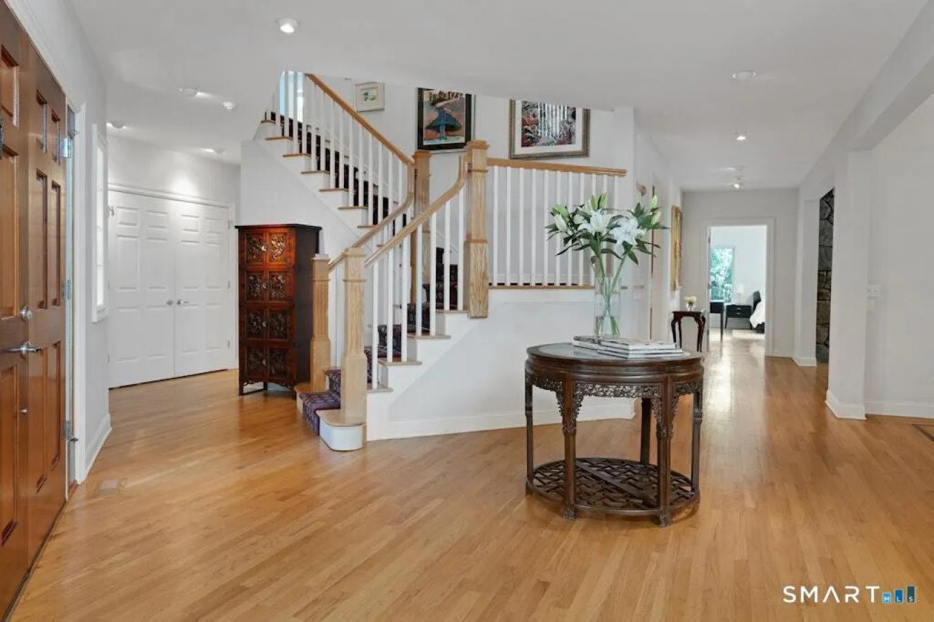 Stamford, Fairfield, 06902, United States, 6 Bedrooms Bedrooms, ,5 BathroomsBathrooms,Residential,For Sale,2049768