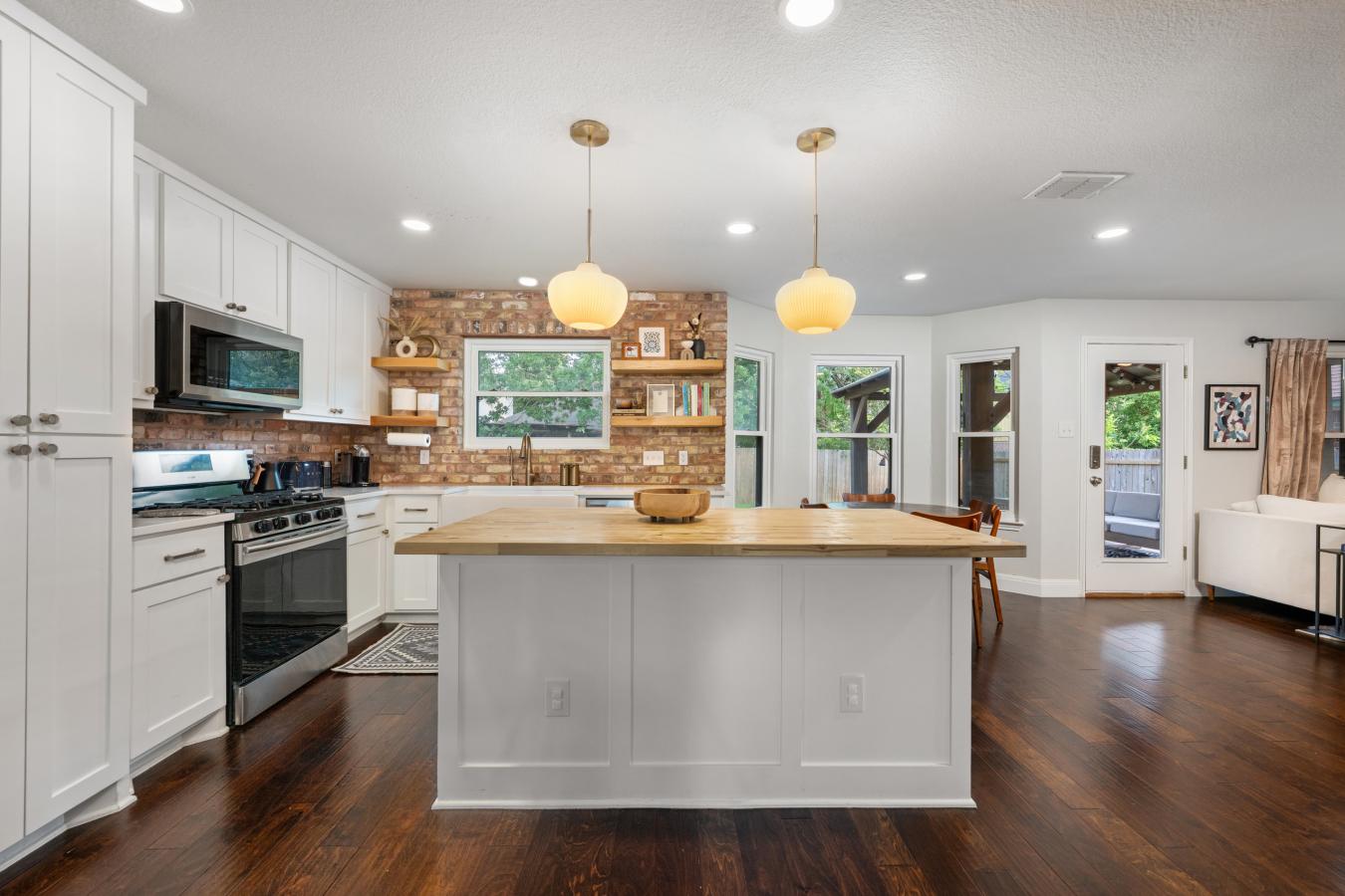 Austin, Travis, 78748, United States, 3 Bedrooms Bedrooms, ,2 BathroomsBathrooms,Residential,For Sale,2049766
