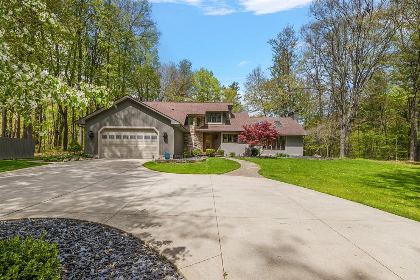 Oxford, Oxford Township, 48371, United States, 3 Bedrooms Bedrooms, ,2 BathroomsBathrooms,Residential,For Sale,2049765