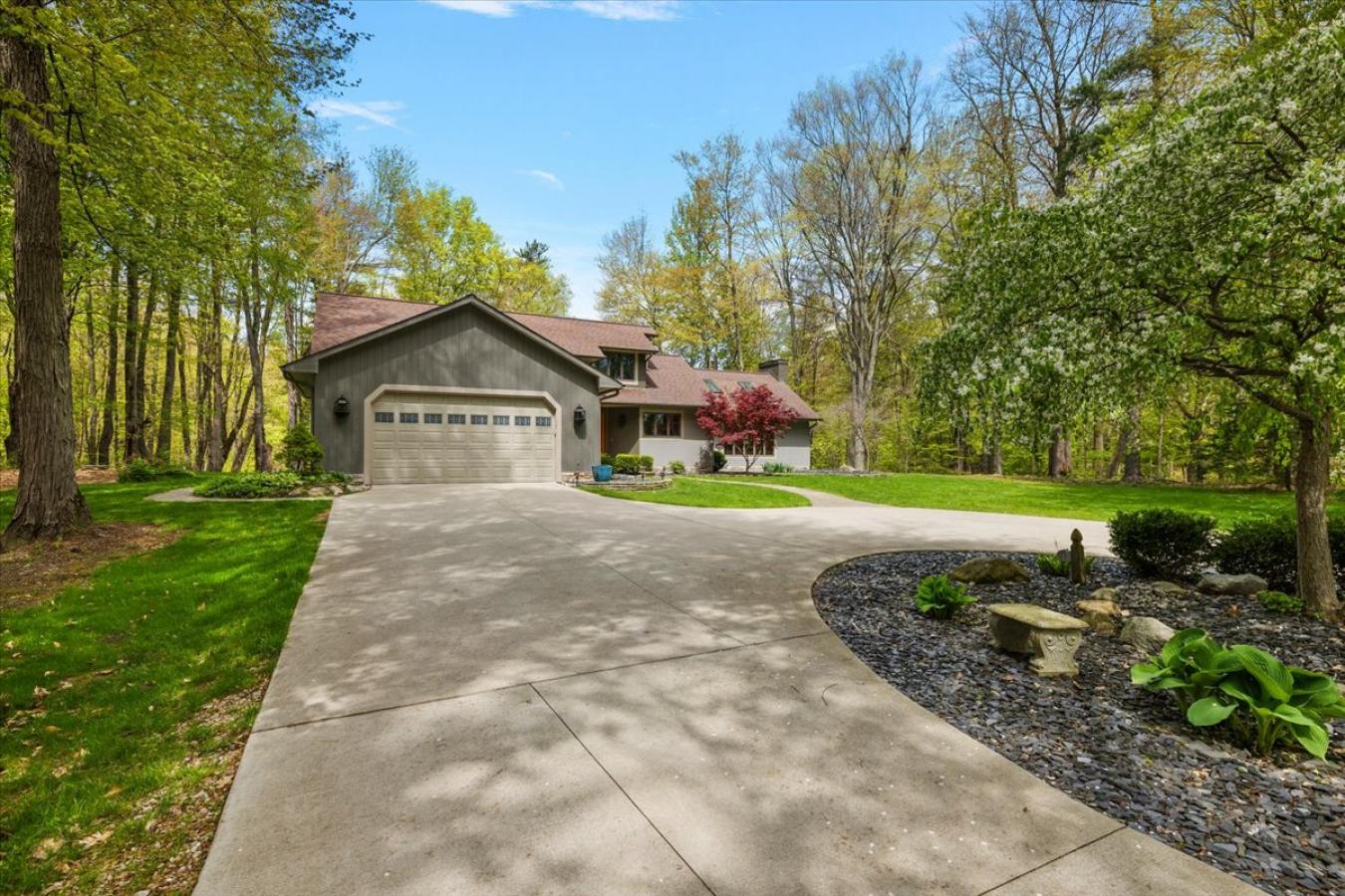 Oxford, Oxford Township, 48371, United States, 3 Bedrooms Bedrooms, ,2 BathroomsBathrooms,Residential,For Sale,2049765