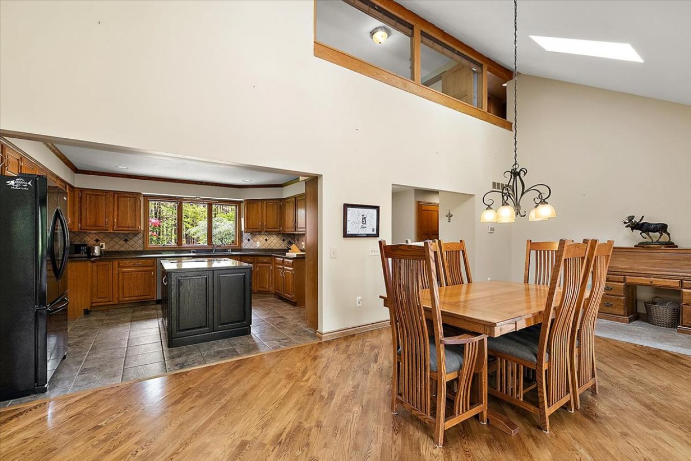 Oxford, Oxford Township, 48371, United States, 3 Bedrooms Bedrooms, ,2 BathroomsBathrooms,Residential,For Sale,2049765