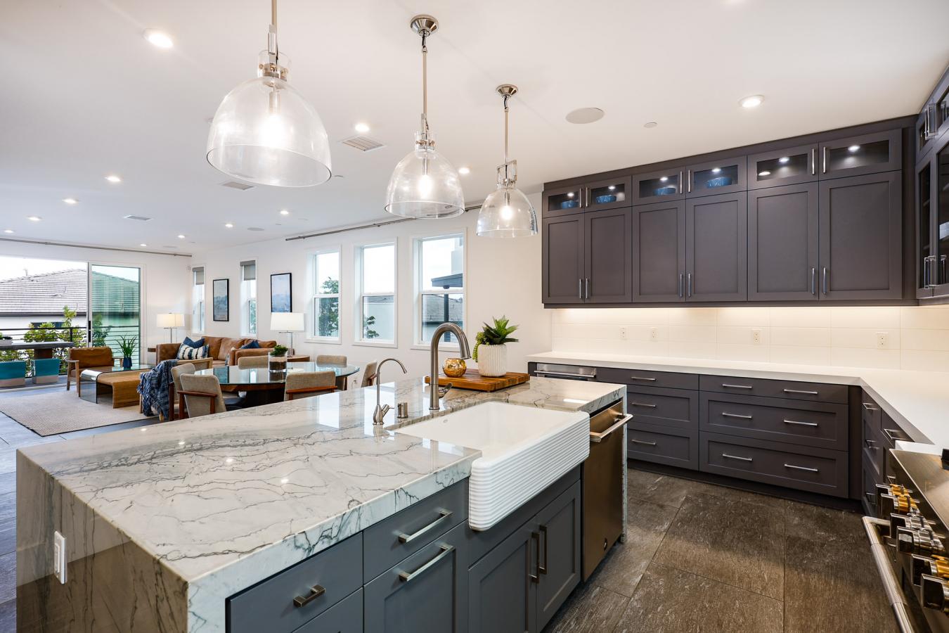 San Diego, California, 92108, United States, 4 Bedrooms Bedrooms, ,3 BathroomsBathrooms,Residential,For Sale,2049759