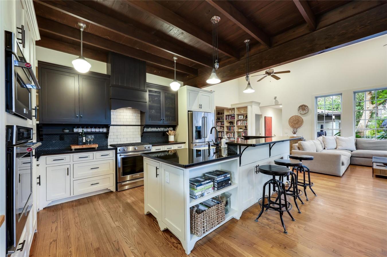Austin, Travis, 78731, United States, 4 Bedrooms Bedrooms, ,3 BathroomsBathrooms,Residential,For Sale,2049758